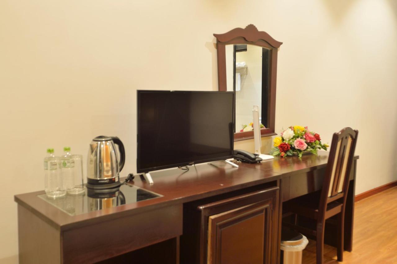 Pandora Saigon Hotel โฮจิมินห์ซิตี้ ภายนอก รูปภาพ