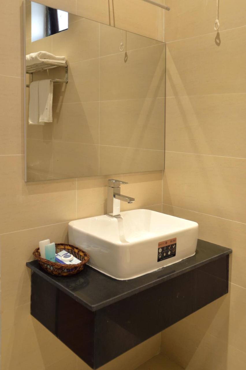 Pandora Saigon Hotel โฮจิมินห์ซิตี้ ภายนอก รูปภาพ