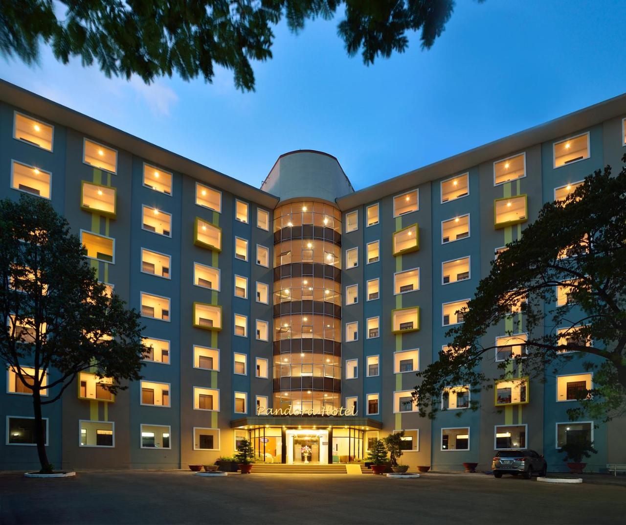 Pandora Saigon Hotel โฮจิมินห์ซิตี้ ภายนอก รูปภาพ