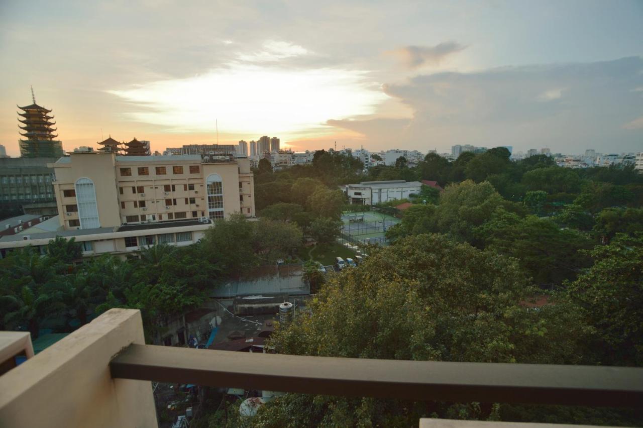 Pandora Saigon Hotel โฮจิมินห์ซิตี้ ภายนอก รูปภาพ
